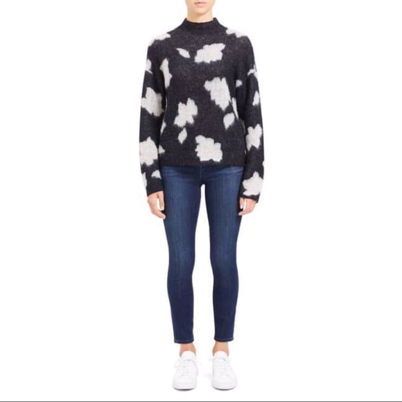 ❤️Sold❤️Theory Floral Sweater  Large - Picture 7 of 11